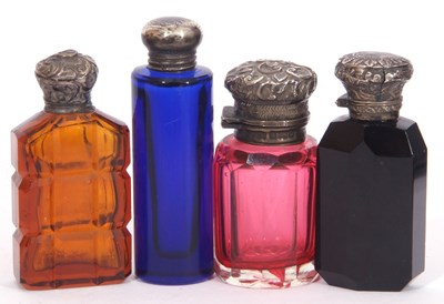 Lot 189 - Mixed Lot: cranberry faceted glass scent...