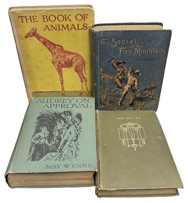 Lot 377 - CHILDREN'S DECORATIVE CLOTH: 4 Titles: SUSAN...