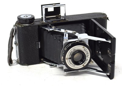 Lot 231 - KERSHAW EIGHT-20 KING PENGUIN CAMERA