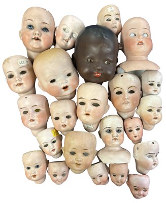 Lot 352 - A collection of a/f various German bisque doll...