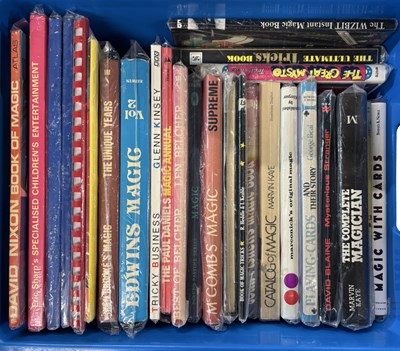 Lot 886 - ONE BOX: Large format contemporary magic,...