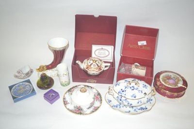 Lot 248 - Quantity of English porcelain wares including...