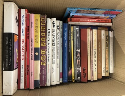 Lot 884 - ONE BOX: Circus, entertaining and comedy