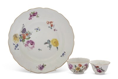 Lot 36 - Meissen Dish c.1750 and a small bowl both...
