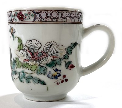 Lot 203 - 18th Century Chinese Porcelain Cup