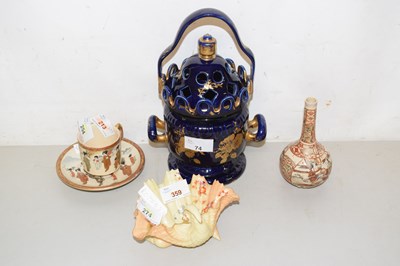 Lot 74 - A Masons type ceramic pot pourri vase with...