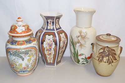 Lot 133 - Group of ceramics including a Le'Deiu pottery...