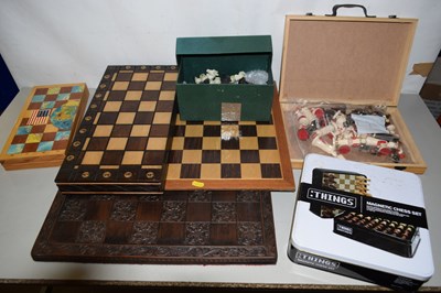 Lot 511 - Mixed Lot: Various chess boards and sets