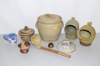 Lot 546 - Mixed lot of various pottery