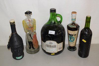 Lot 551 - Mixed lot of various spirit decanters, some...