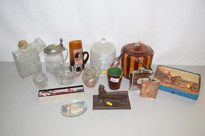 Lot 563 - Mixed lot of various ceramics, glass ware etc