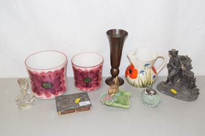 Lot 615 - Mixed lot to include various ceramic wares