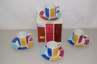 Lot 625 - A Loony Tunes coffee set
