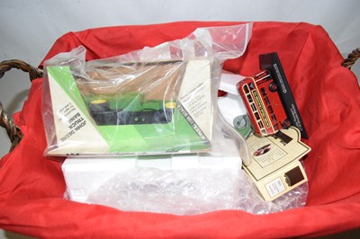 Lot 651 - Hamper containing car radio and various die...