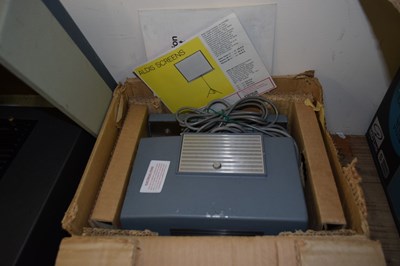 Lot 734 - A Boots automatic slide projector in box