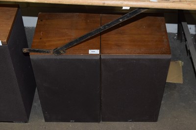 Lot 694 - A pair of JPW speakers