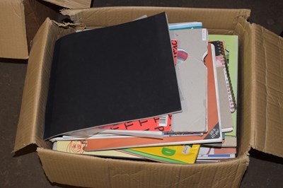 Lot 833 - Mixed lot of various artists sketch books