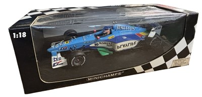 Lot 287 - A boxed Minichamps 1:18 scale Benetton Formula...