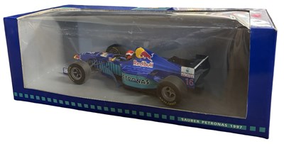 Lot 171 - A boxed Onyx 1:18 scale Sauber-Petronas C16,...