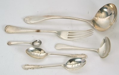 Lot 28 - Mixed Lot: An Edwardian silver sauce ladle,...