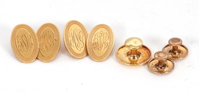 Lot 134 - A matched 18ct gentlemans dress set,...