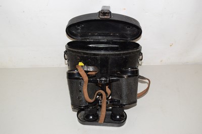 Lot 91 - Pair of vintage Dienstglas 6x30 binoculars