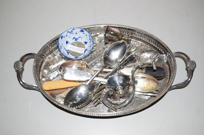 Lot 127 - A tray of various silver plated cutlery, cut...