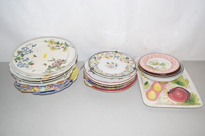 Lot 202 - A range of Victorian and later dinner wares in...
