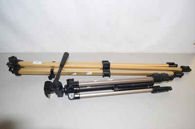 Lot 578 - A pair of camera tripods