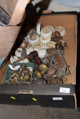 Lot 582 - Box of various vintage light fittings, door...