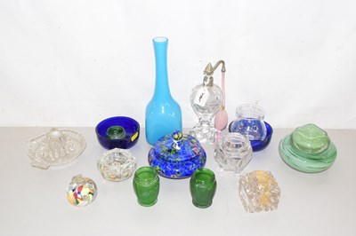 Lot 642 - Mixed lot of various glass wares to include...