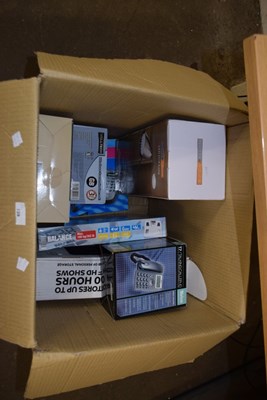 Lot 728 - Mixed box of electricals to include telephone,...