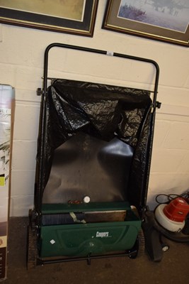 Lot 759 - A Coopers leaf collector