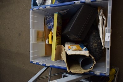 Lot 765 - Mixed lot of garage clearance