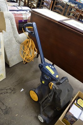 Lot 843 - A garden vacuum