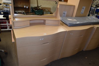 Lot 847 - A pair of modern chest of drawers, one with...