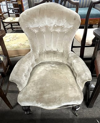 Lot 393 - A Victorian mushroom velvet upholstered button...