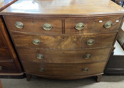 Lot 433 - A late Georgian mahogany bow front chest of...