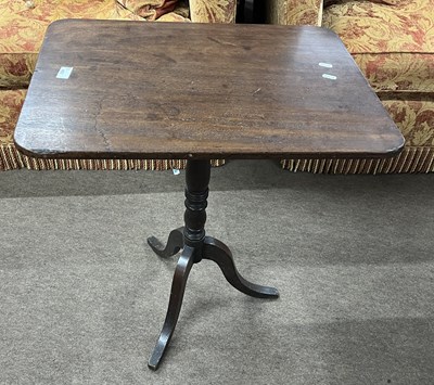 Lot 458 - A late Georgian mahogany tilt top table with...