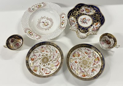 Lot 253 - A 19th Century English porcelain shell shaped...