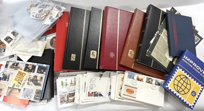 Lot 266 - A large plastic box containing a quantity of...