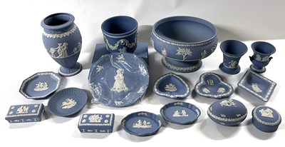 Lot 309 - An extensive collection of Wedgwood Jasper...