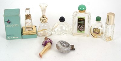 Lot 159 - A group of seven vintage perfume bottles