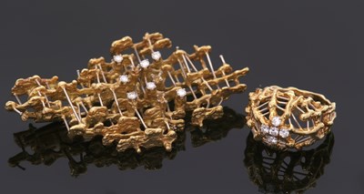Lot 342 - David Thomas: a modernist 18ct diamond brooch...