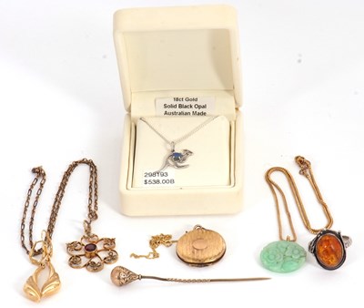 Lot 256 - A mixed lot: to include a pair of earrings...