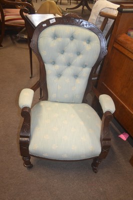 Lot 484 - A Victorian walnut framed and button...
