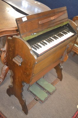 Lot 517 - Small late 19th or early 20th Century portable...
