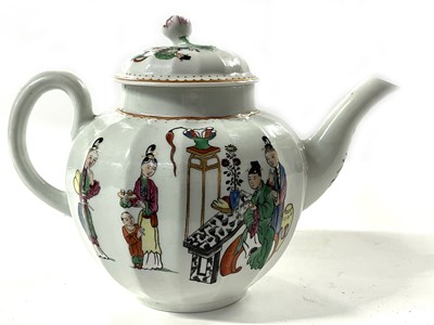 Lot 282 - 18th Century Worcester teapot of fluted form...