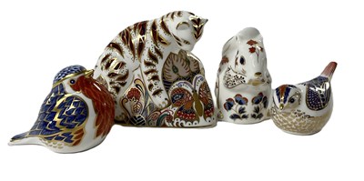Lot 289 - Scope of Royal Crown Derby paperweights...
