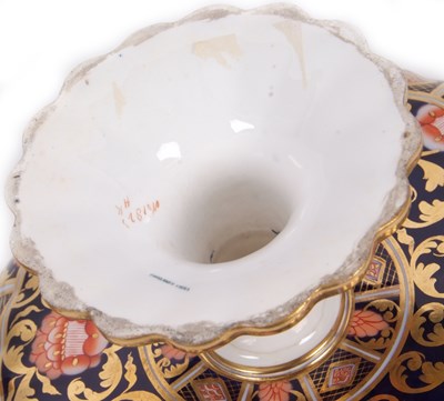 Lot 30 - A 19th Century Copeland tazza together with a...